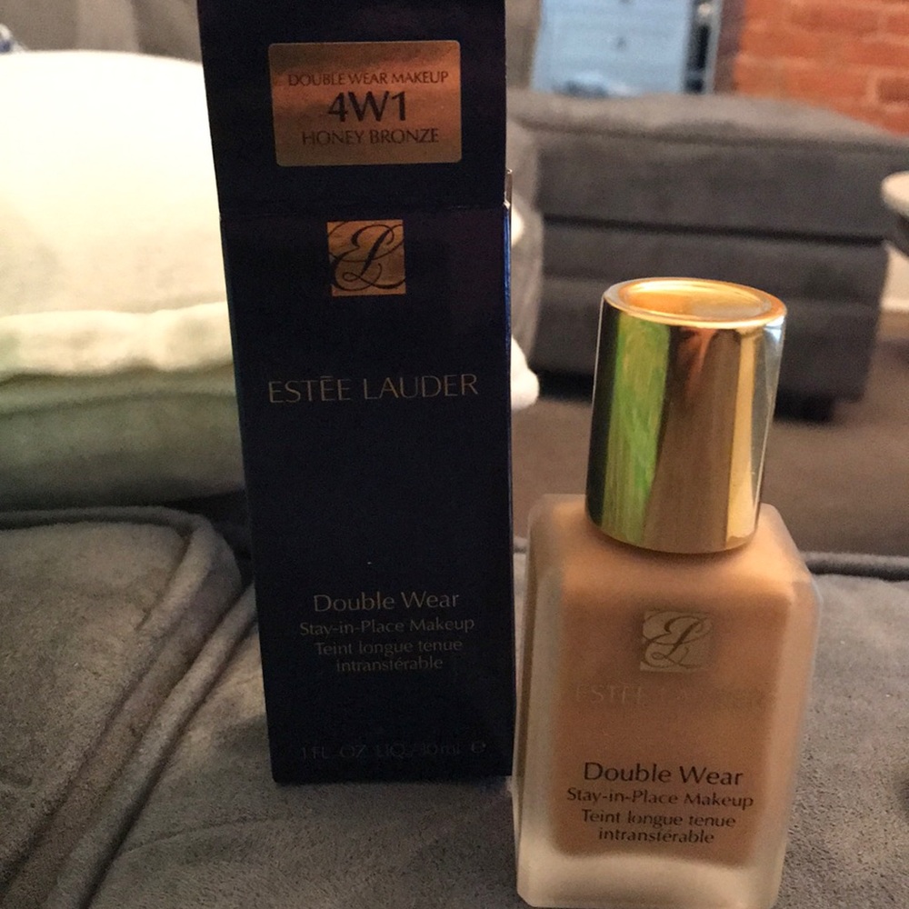 Estée Lauder double wear 4w1